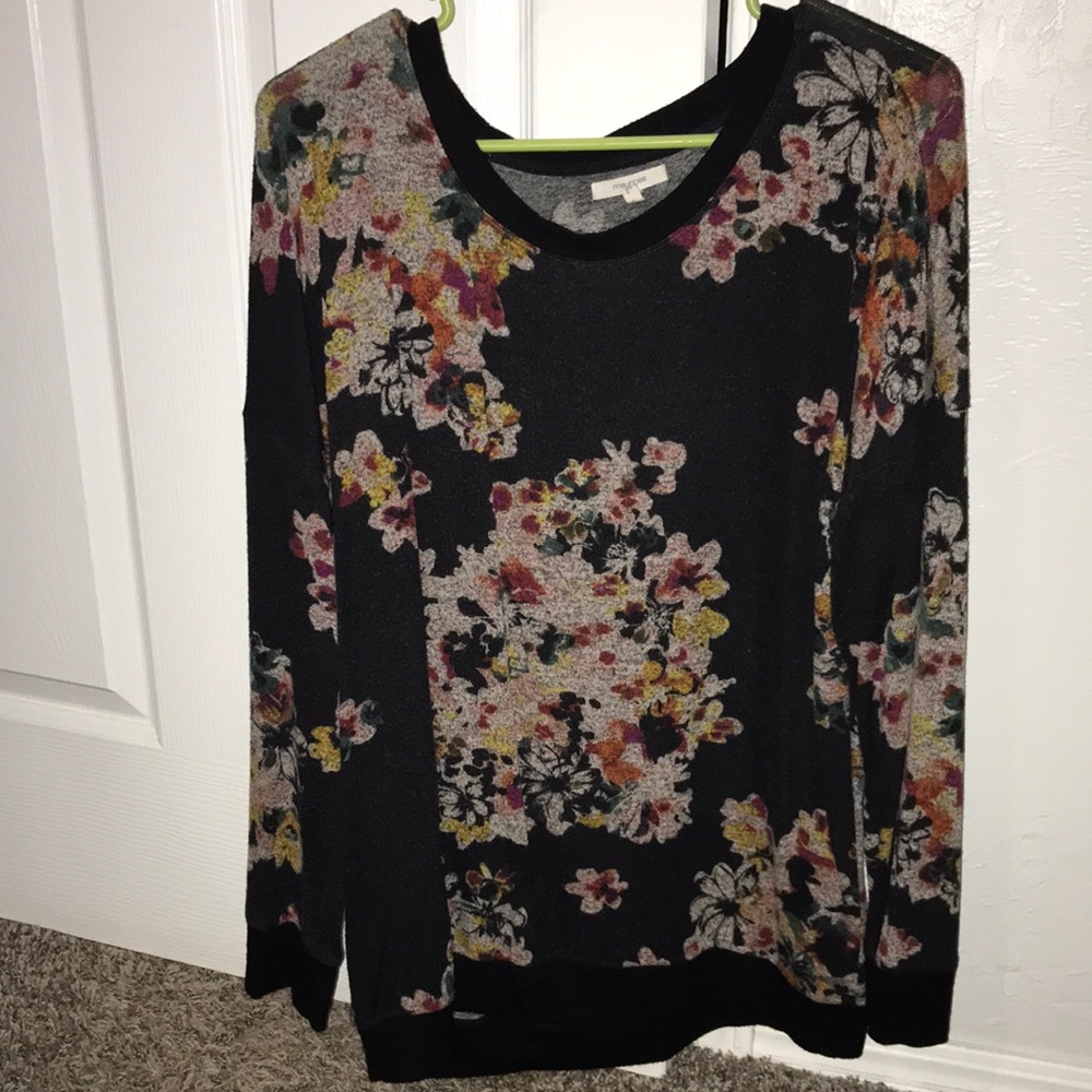 Maurices Long Sleeve Floral top Large